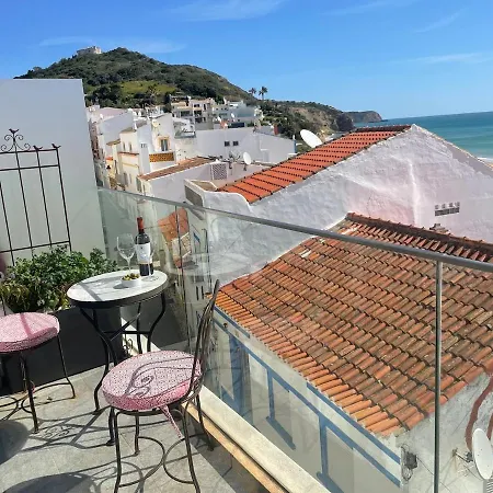 Casa Dourada - Golden